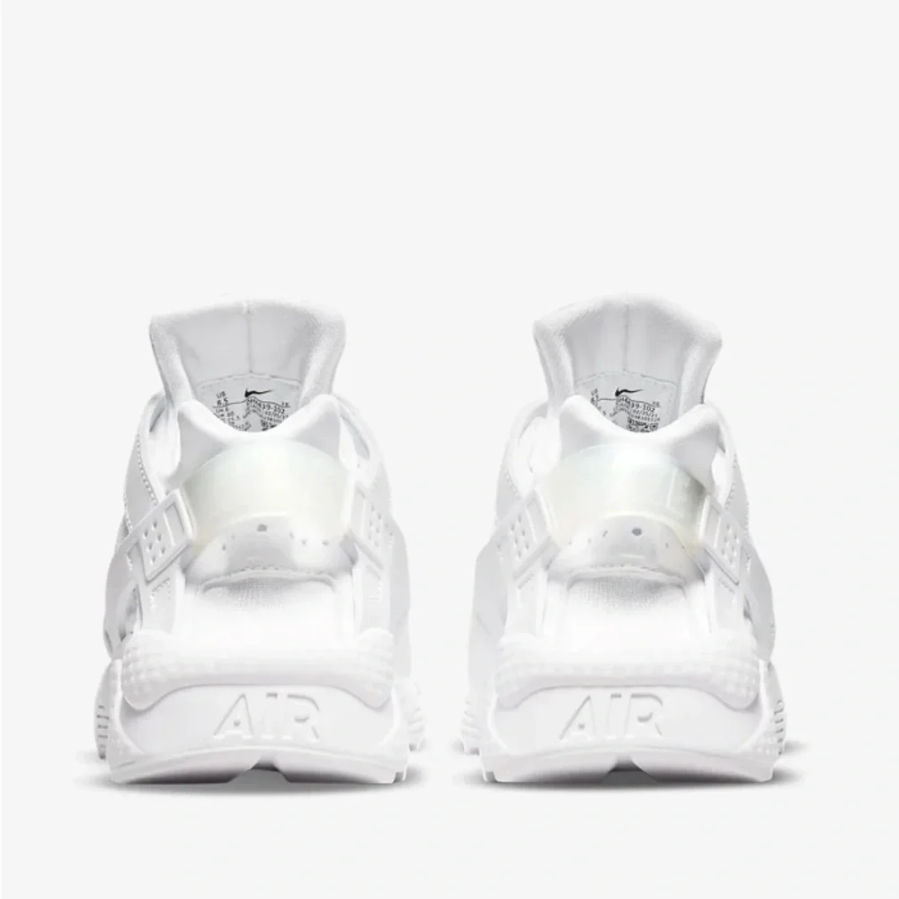 NIB 👟✨Nike Air Huarache Sneaker Run Triple White Pure Platinum Size 6.5 Retro - Picture 3 of 9